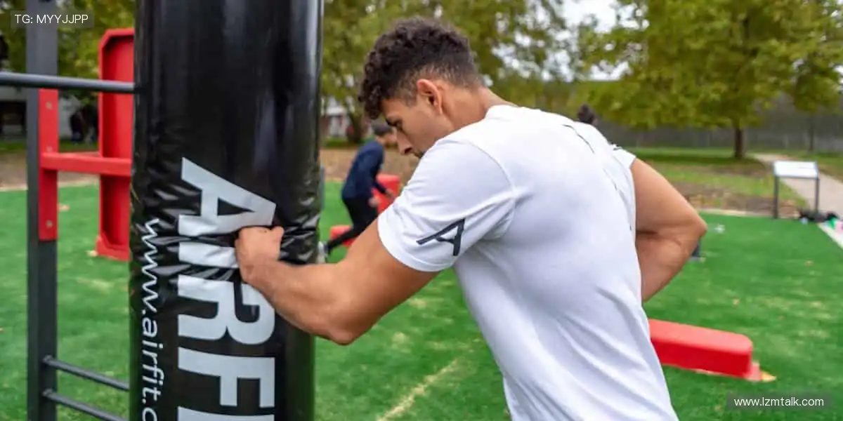 🎮装备即战力，周边藏热爱！让你的热爱从赛场延伸到生活！